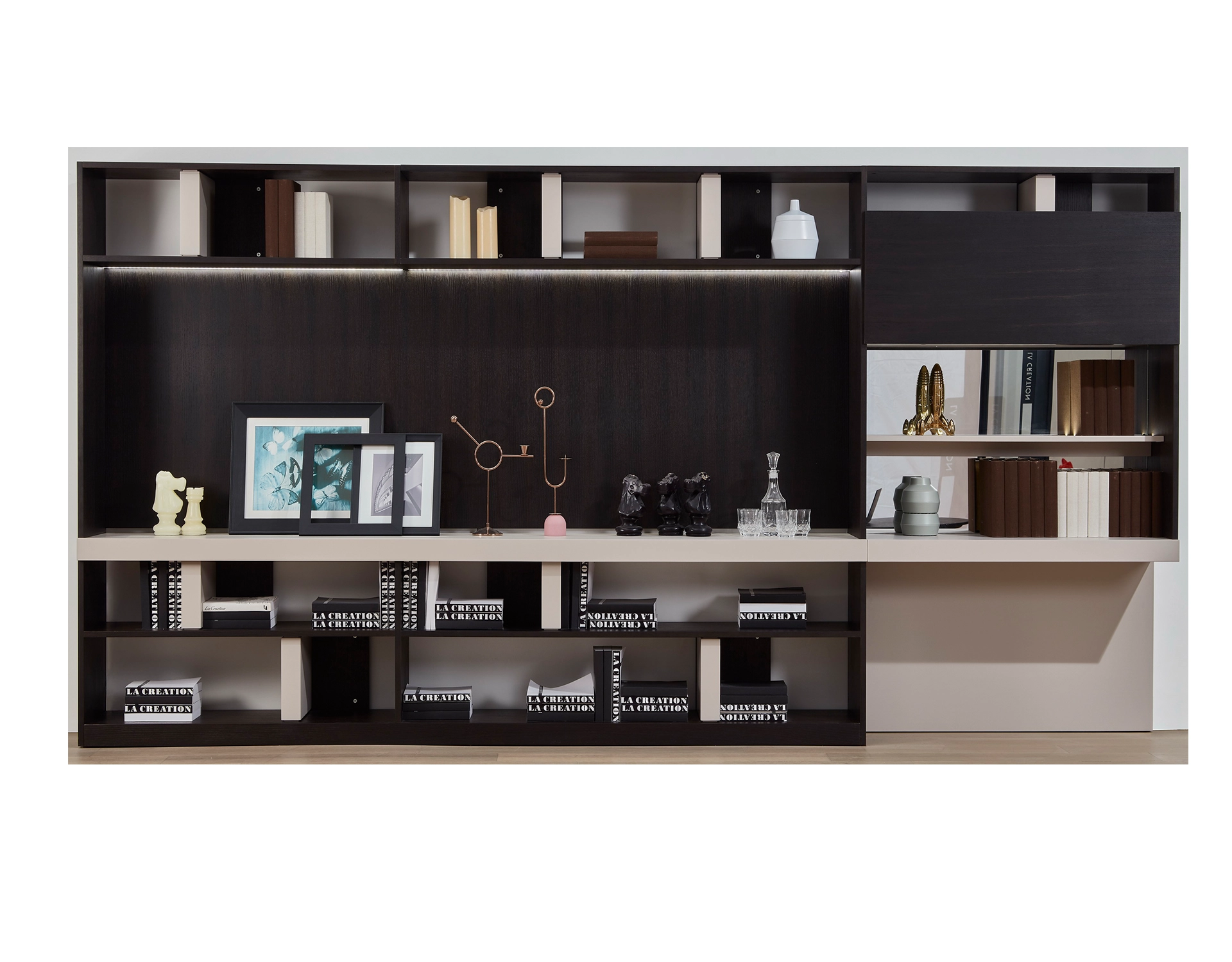 TV Unit 22